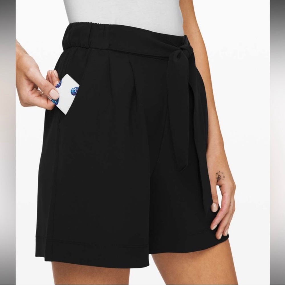 Lululemon High Rise Shorts - Picture 3 of 5